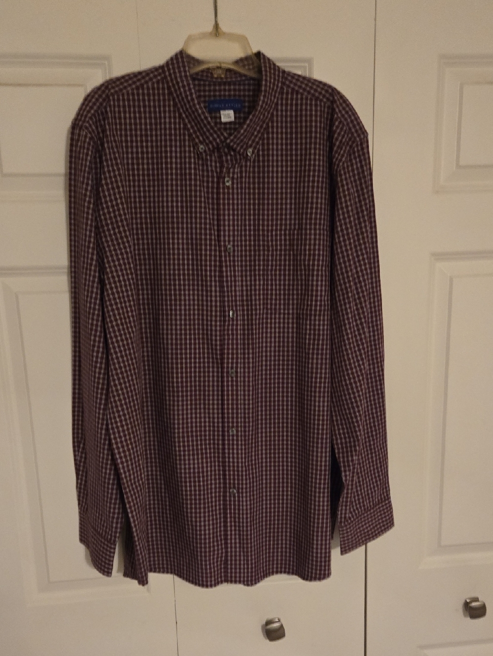 Simply Styled Men’s Burgundy Plaid Button-Down Shirt